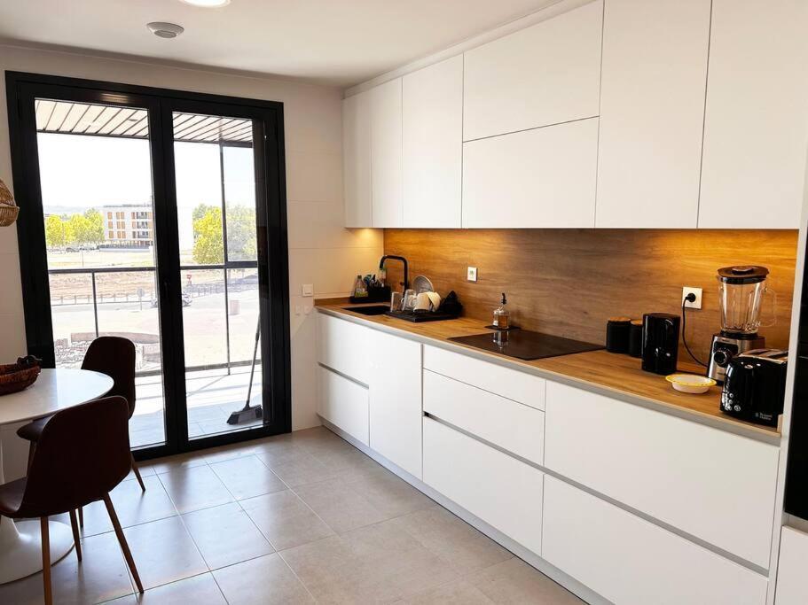 Apartment De Cuatro En Talavera
